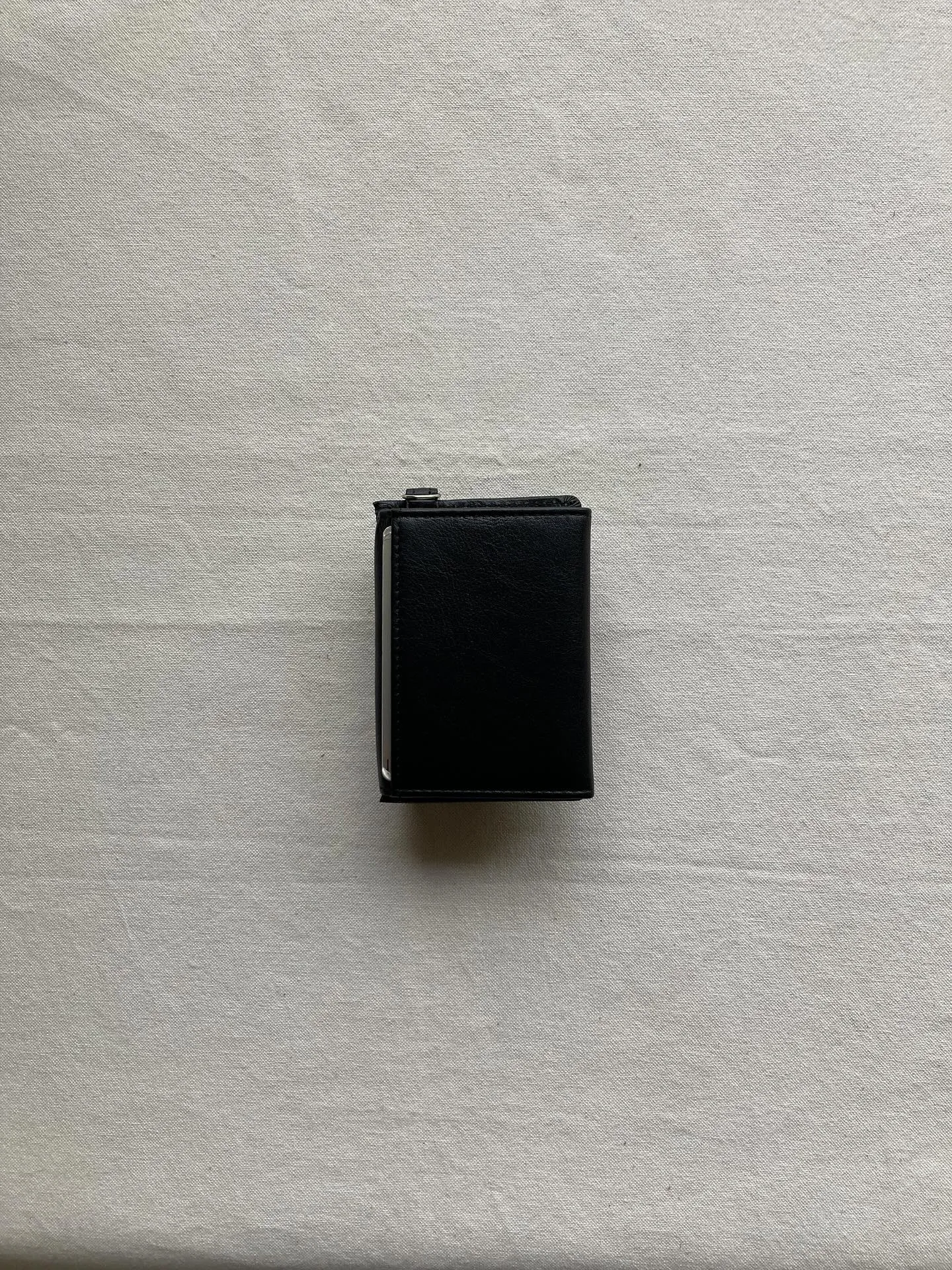 カードサイズのミニマムウォレット。