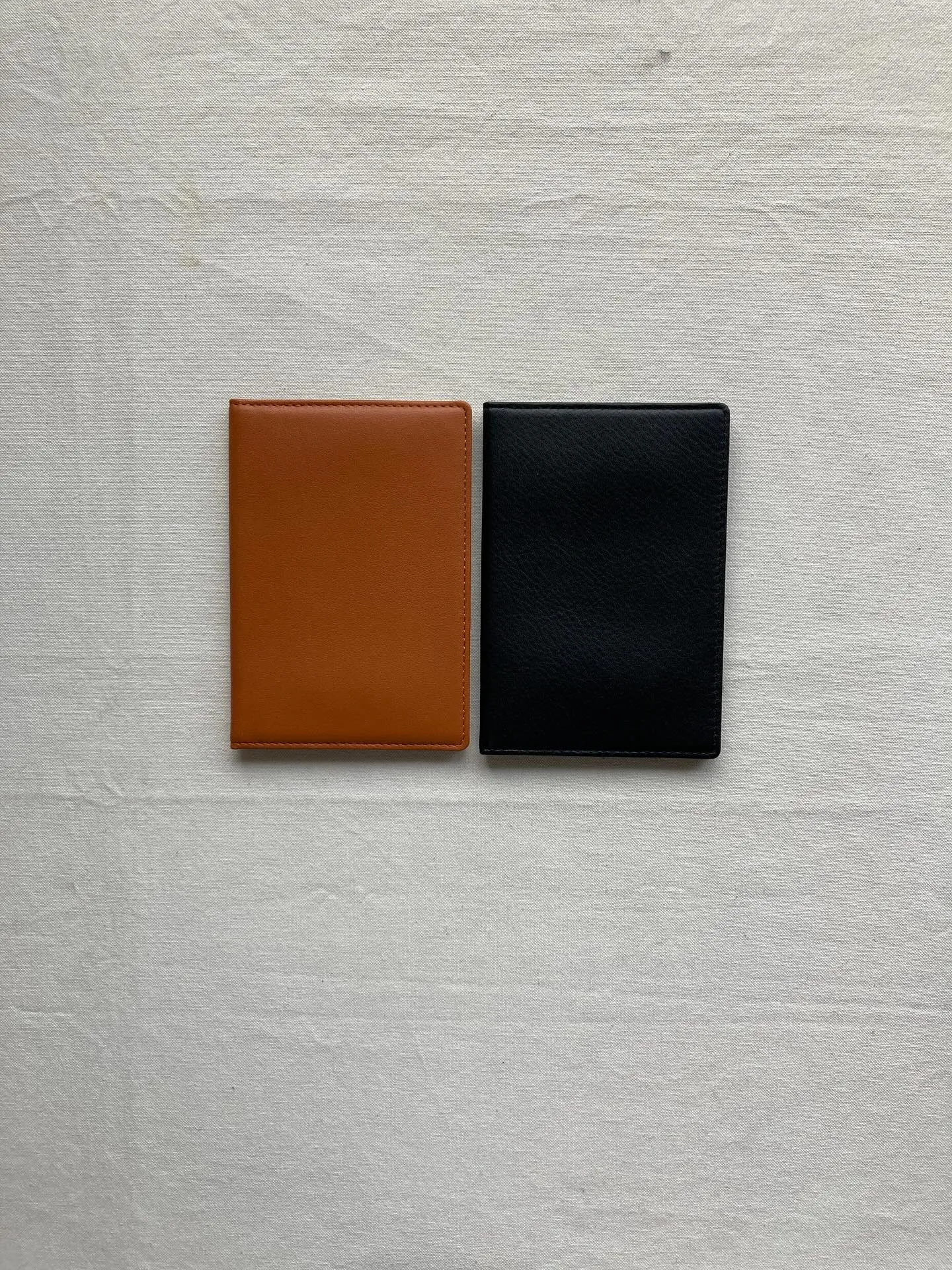 海外旅行のお共にパスポートホルダーはいかがでしょうか？パスポ...