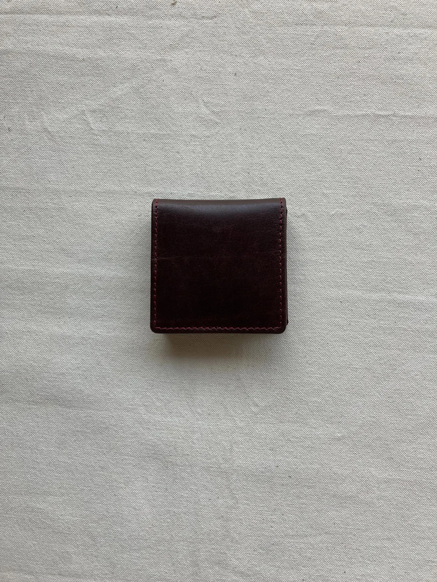 バッファローレザーを使用しましたコインケース。