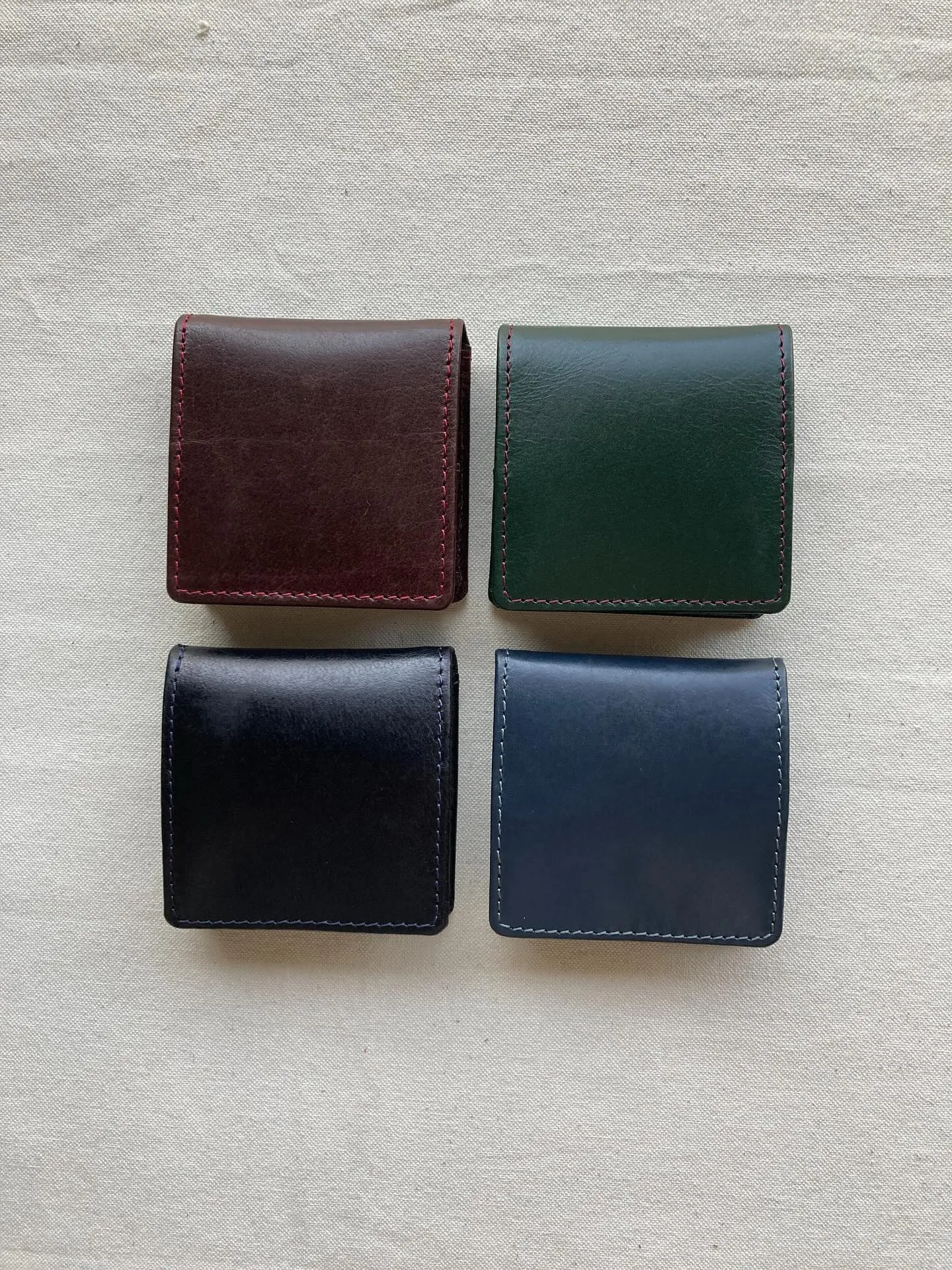 バッファローレザーを使用しましたコインケース。