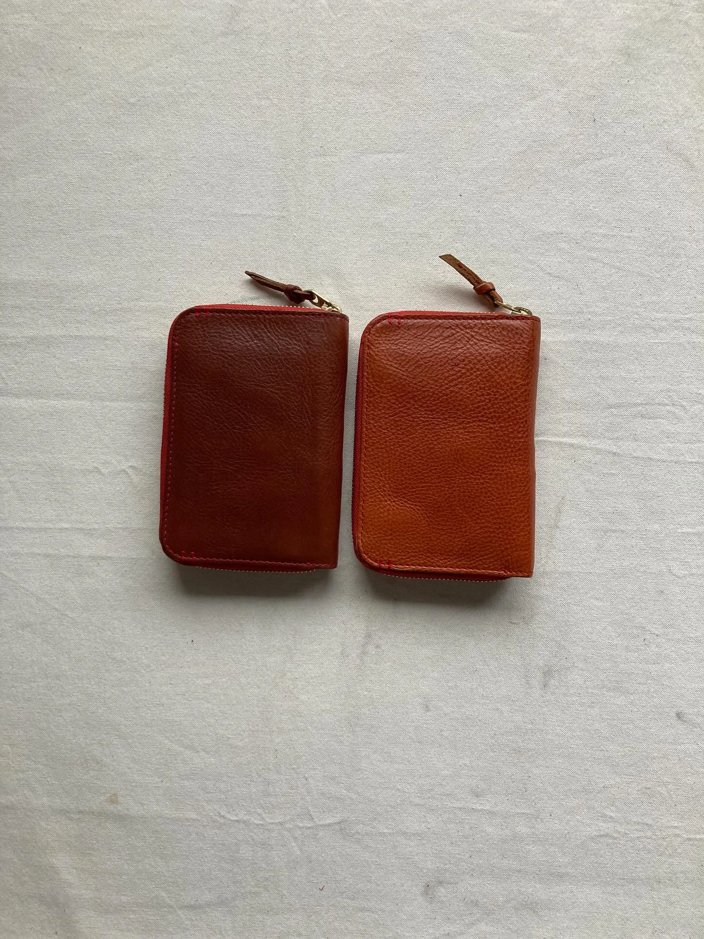 イタリアンタンナー、ブリターニャ社のアリゾナという革を使用し...