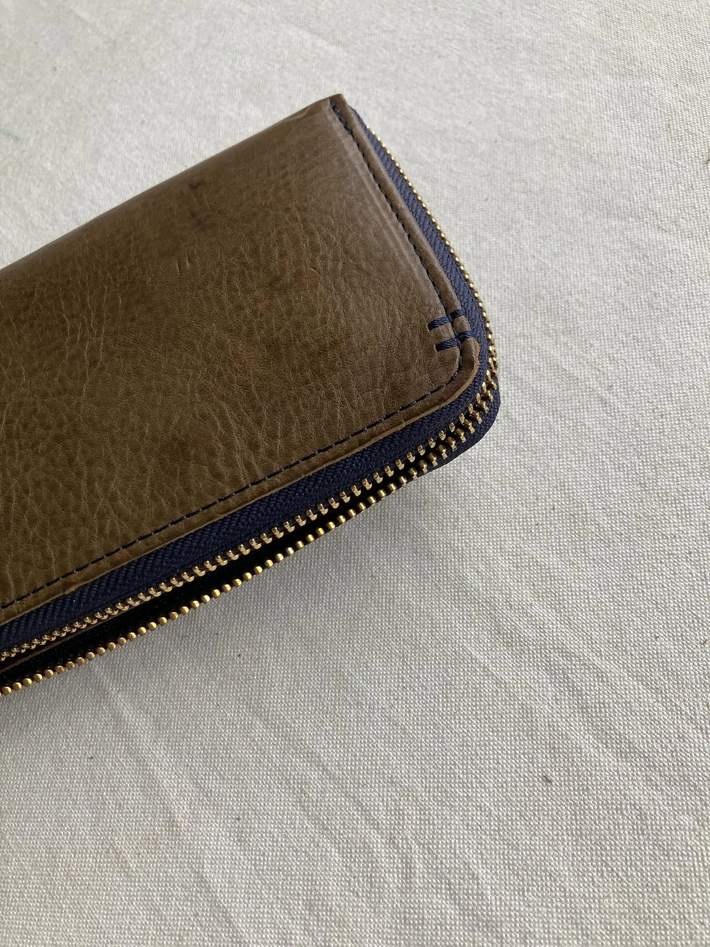 イタリアンタンナー、ブリターニャ社のアリゾナを使用しましたロ...