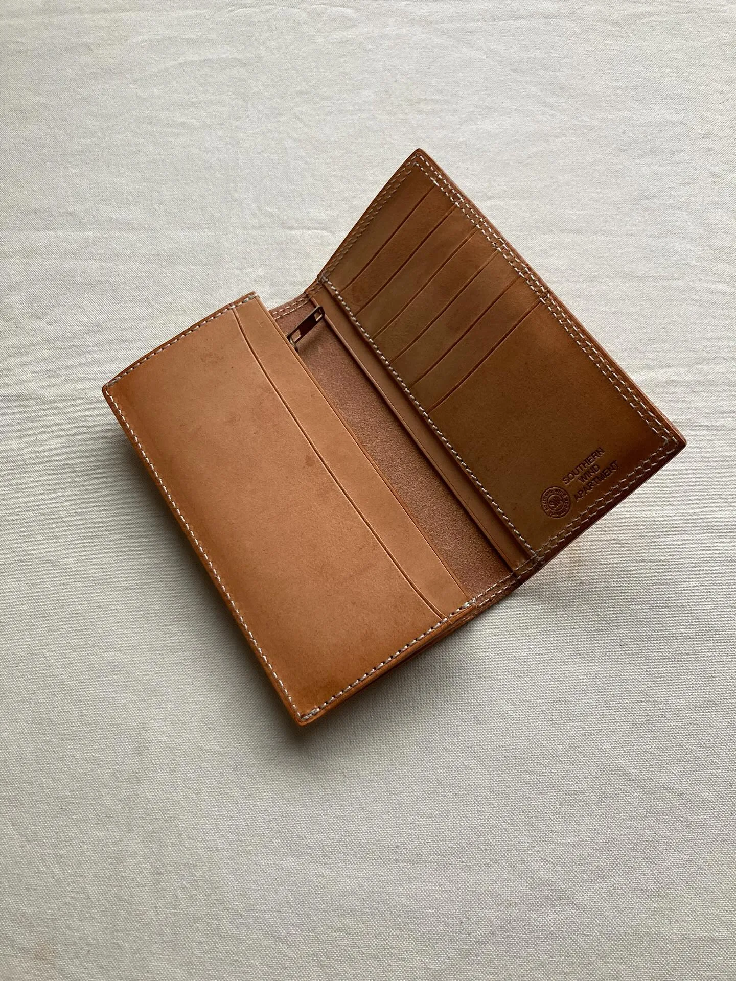 イタリアンタンナー、モンタナ社のリオという革を使用しましたウ...