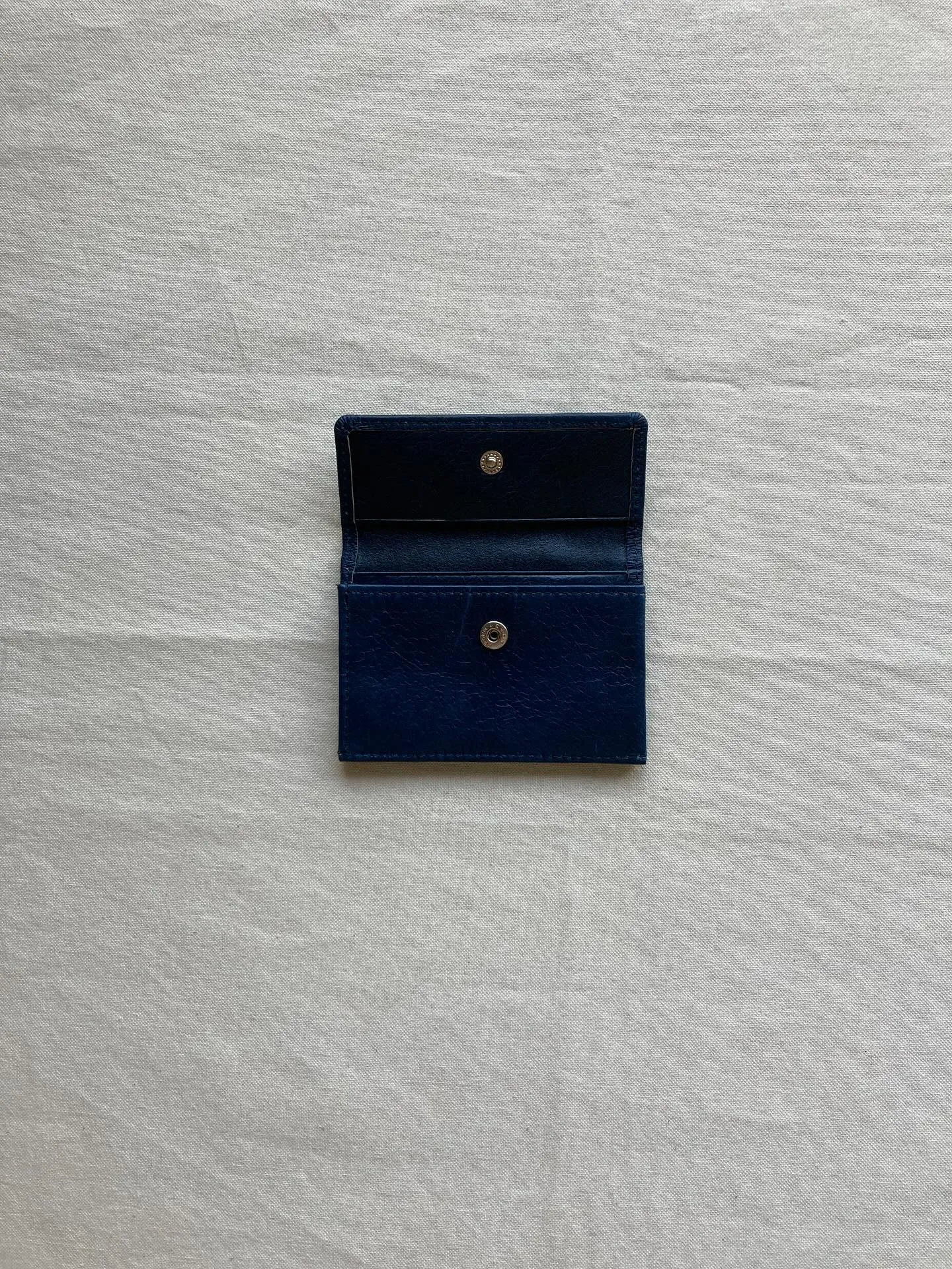 東京都内墨田区で手間ひまをじっくりとかけて天然タンニン素材を...