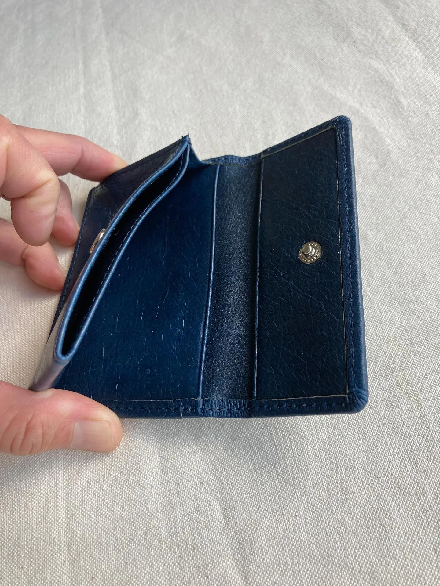 東京都内墨田区で手間ひまをじっくりとかけて天然タンニン素材を...