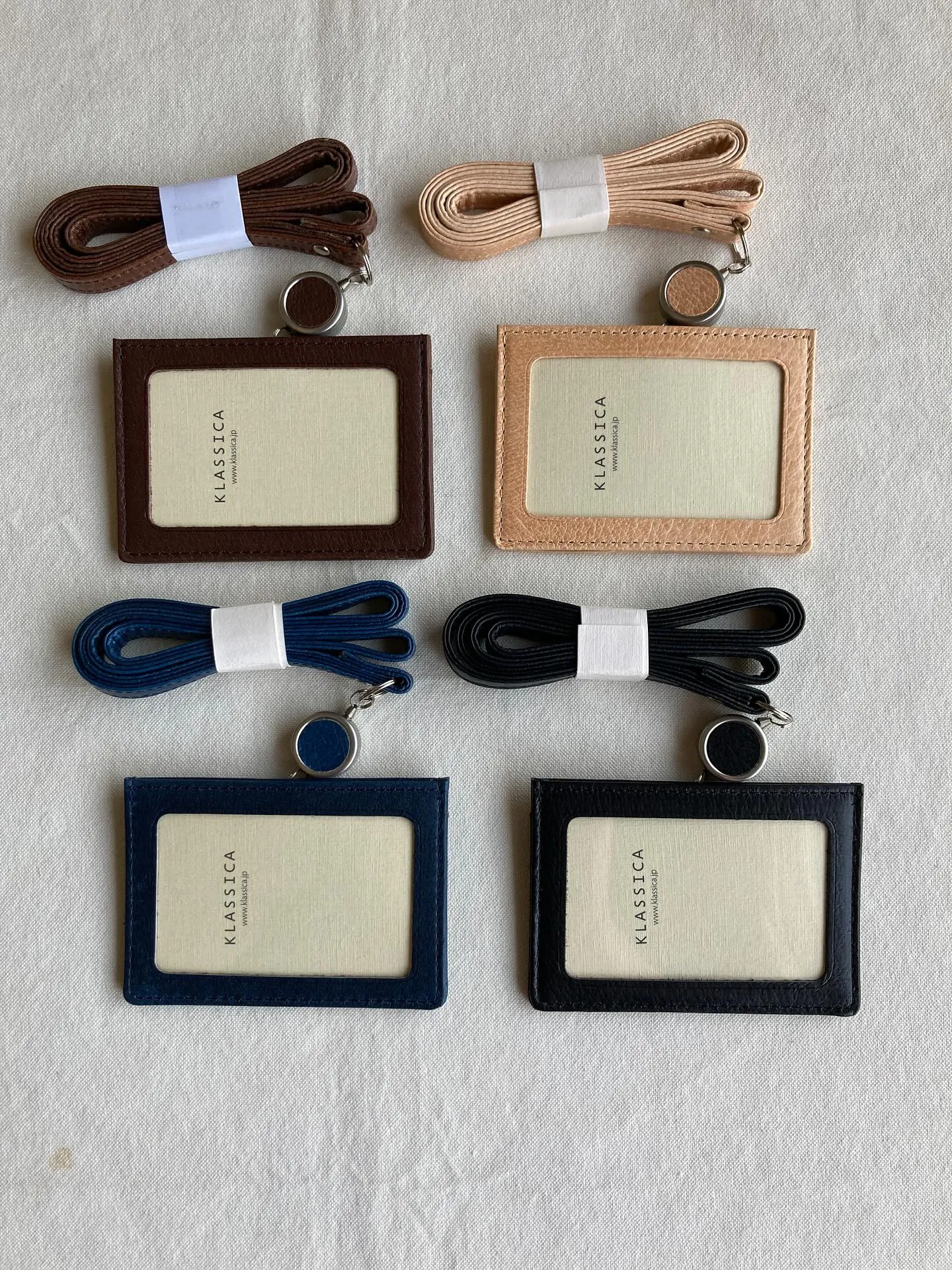 新しい環境での自分を紹介するアイテム。